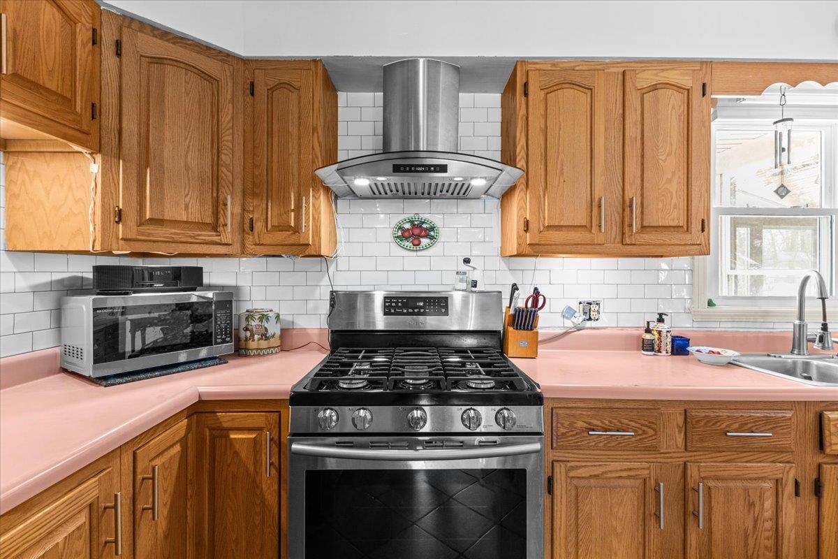 199 Oak Circle Colchester, VT 05446 - Photo 16 of 44