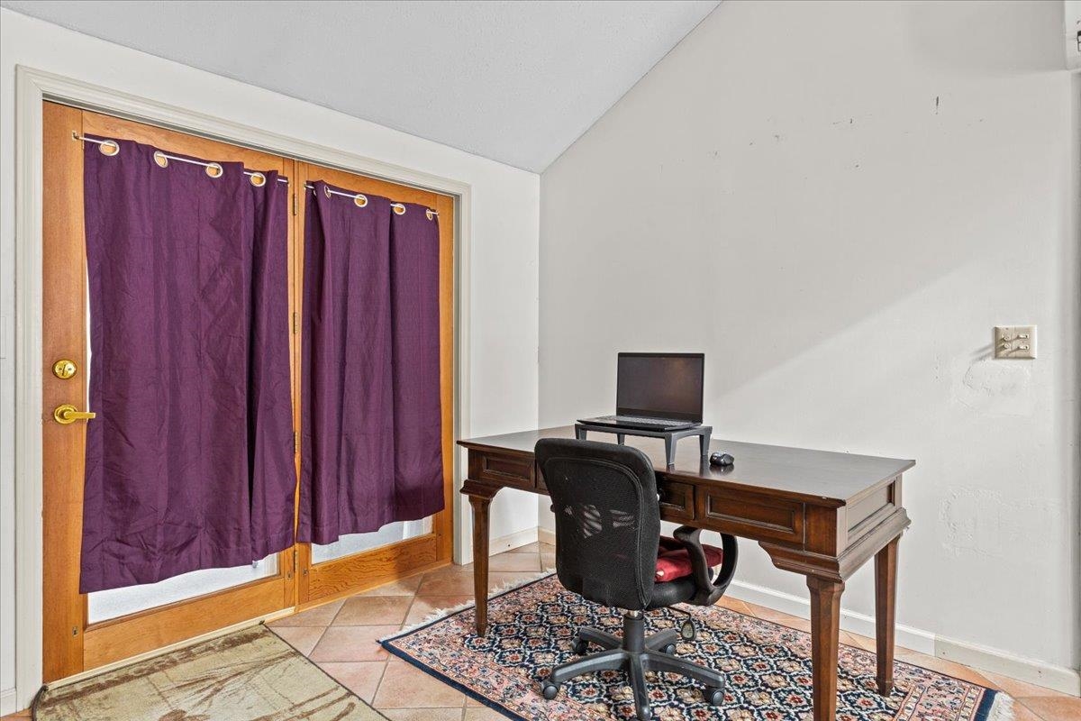 199 Oak Circle Colchester, VT 05446 - Photo 17 of 44