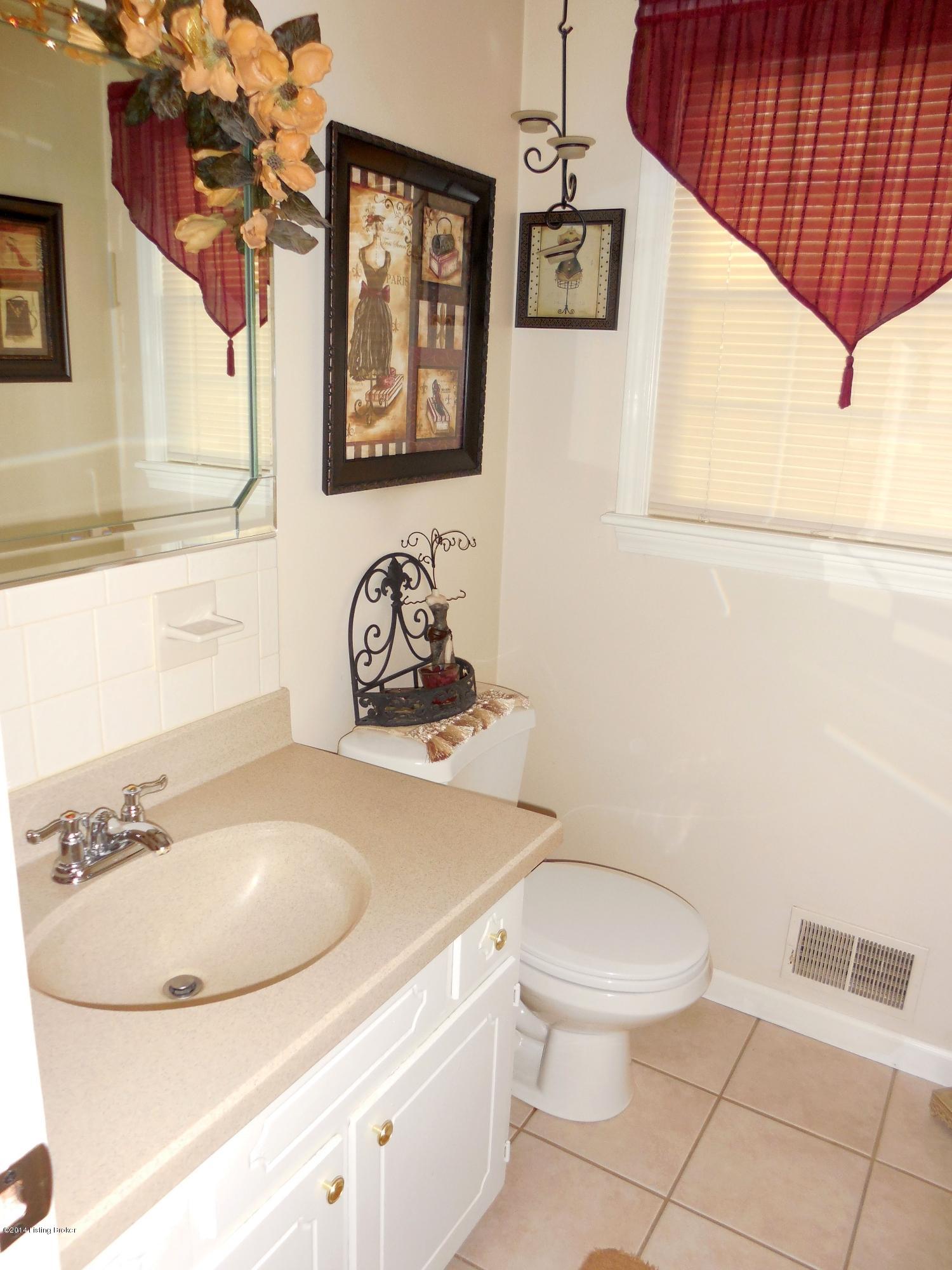 Hall Bath 2