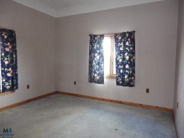 7135 Vincent Road Croswell, MI 48422 - Photo 14 of 24 31139633-13.JPG