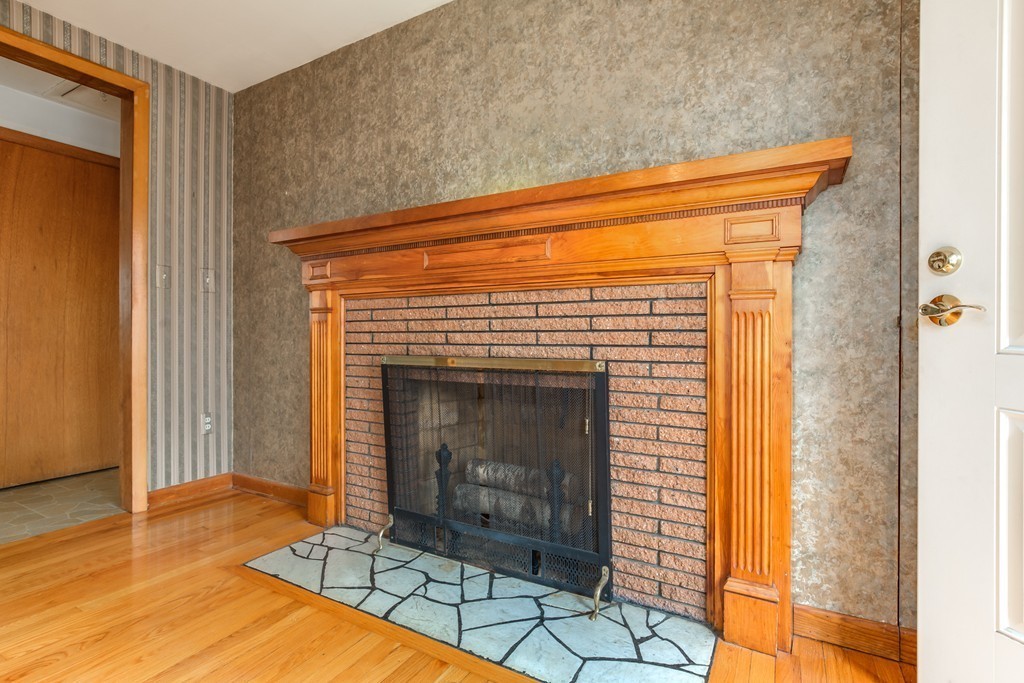 11 Upper Gore Road Webster, MA 01570 - Photo 7 of 30 Gallery Image 7