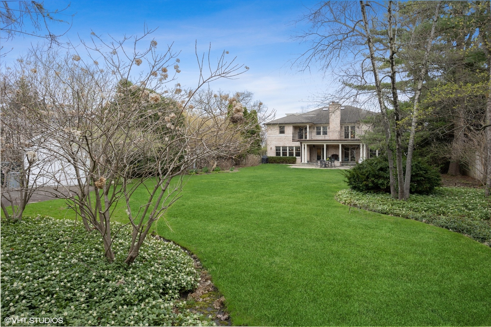 1111 Seneca Road Wilmette, IL 60091 - Photo 45 of 50 a view of a yard in front of house