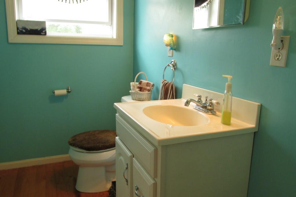 8 County Road Cape Neddick, ME 03902 - Photo 28 of 34 Photo