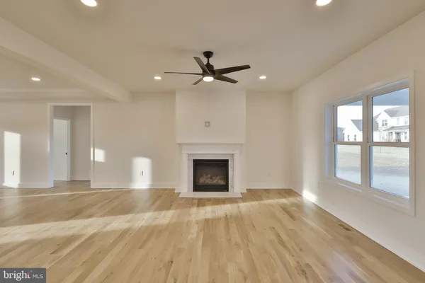 $685,000 | 448 Long Lane Road, Walnutport, PA 18088