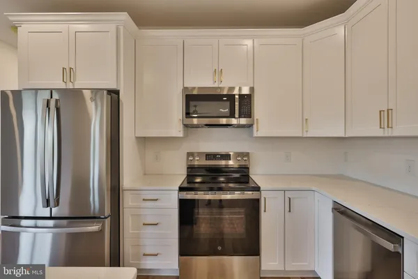 $685,000 | 448 Long Lane Road, Walnutport, PA 18088