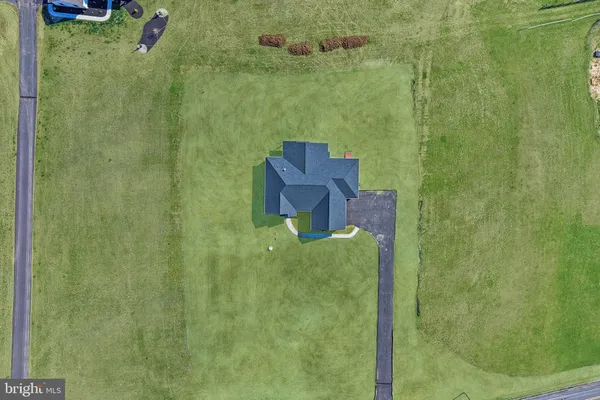$685,000 | 448 Long Lane Road, Walnutport, PA 18088
