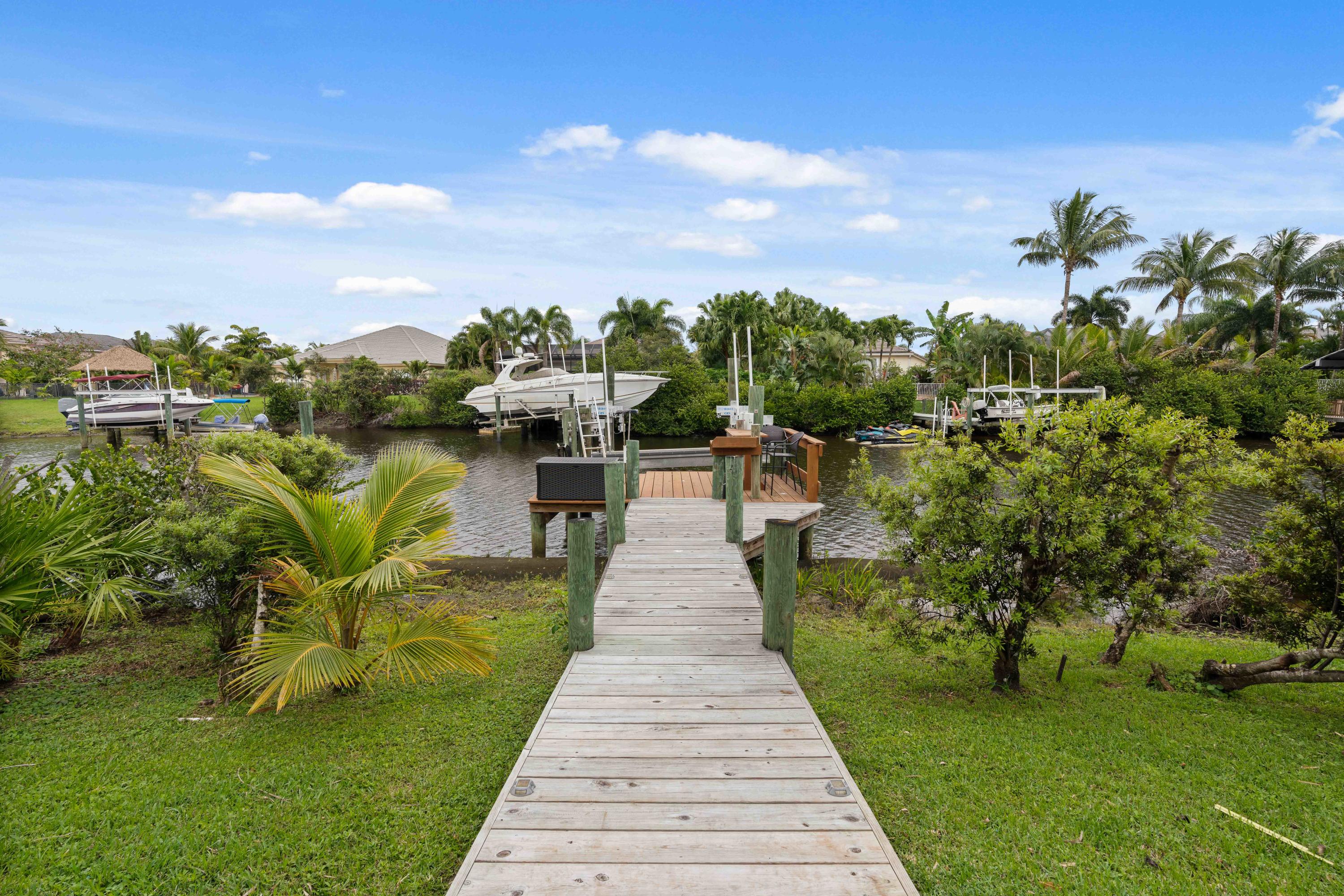 719 Southwest River Bend Circle Stuart, FL 34997 - Photo 13 of 63 _MLP6254
