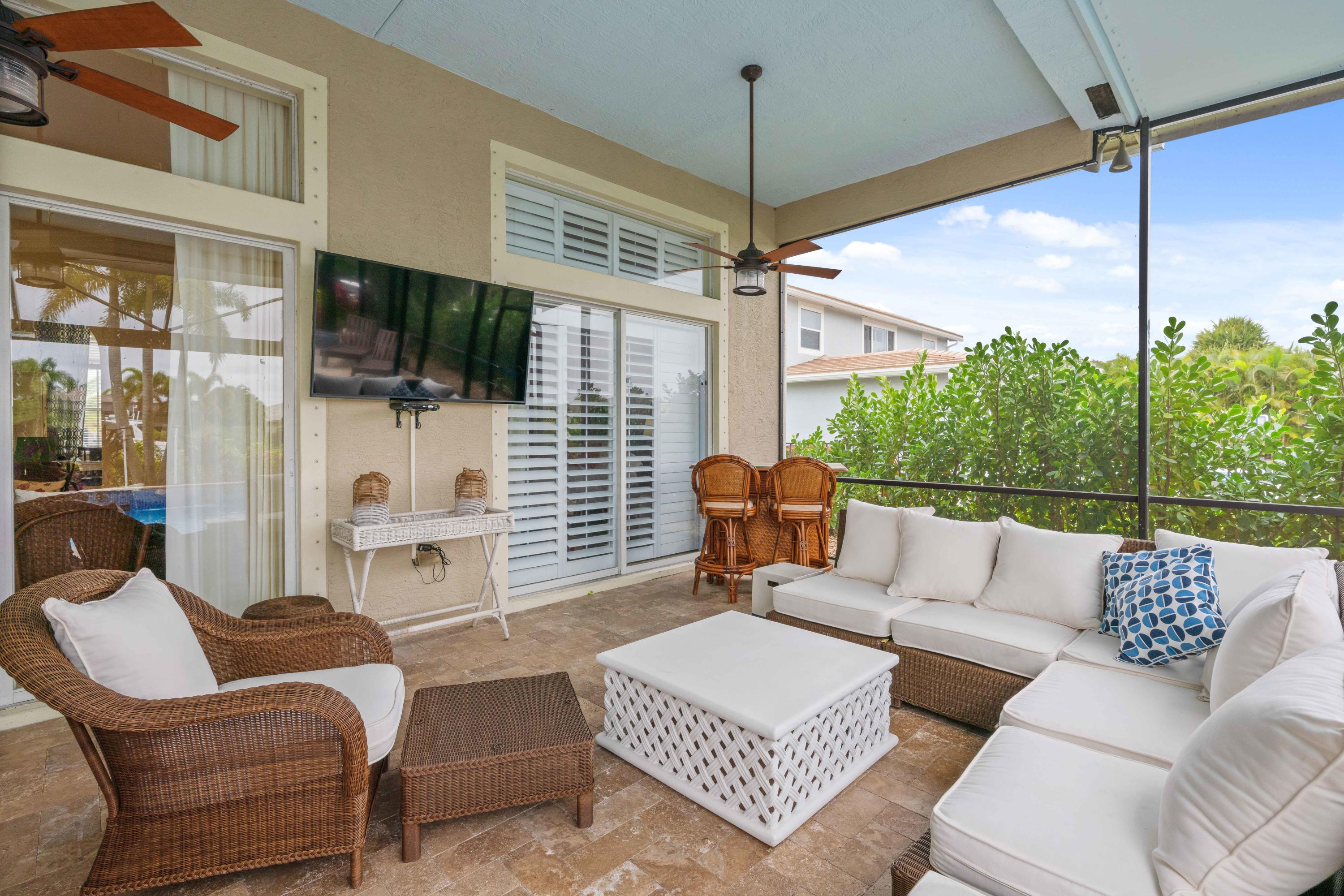 719 Southwest River Bend Circle Stuart, FL 34997 - Photo 8 of 63 _MLP6333