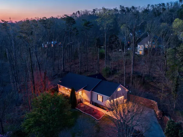 $469,900 | 9711 Imperial Drive, Ooltewah, TN 37363