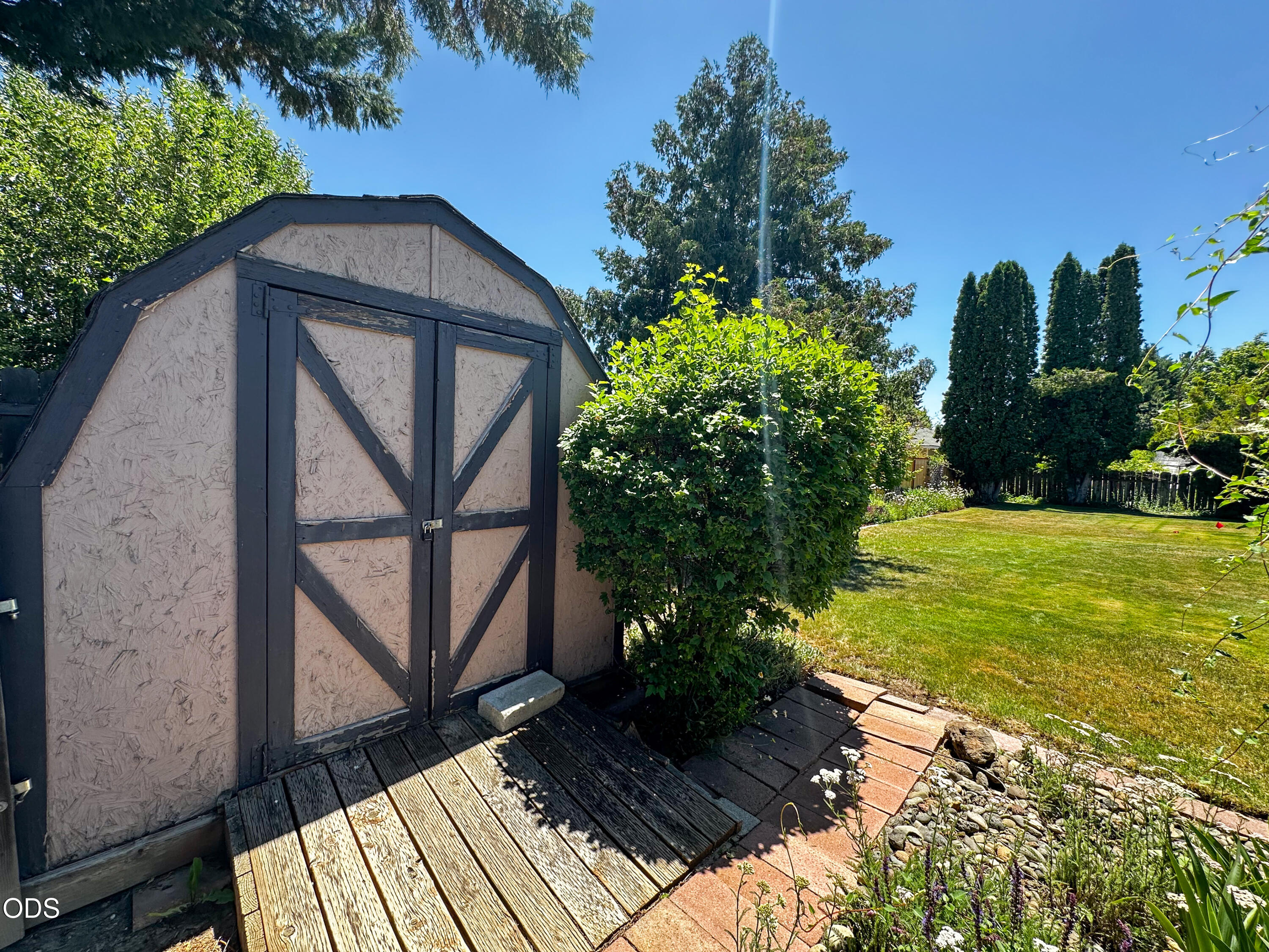 3937 Rio Vista Way Klamath Falls, OR 97603 - Photo 34 of 40