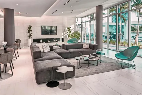 $449,000 | 3900 Biscayne Boulevard, Unit S218, Miami, FL 33137