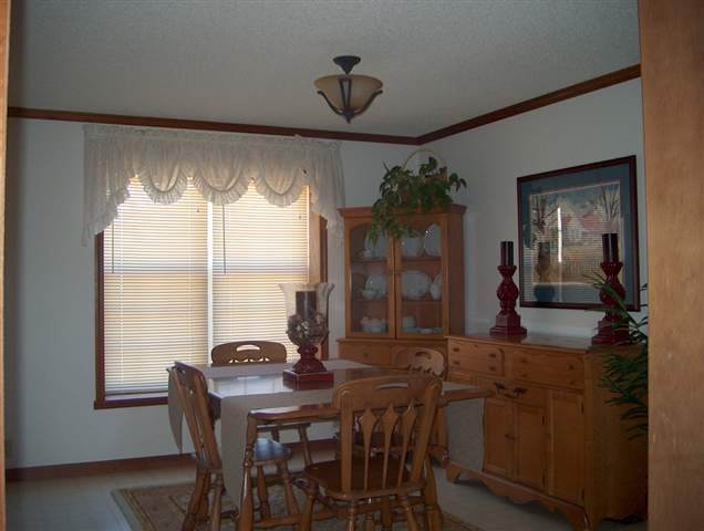 726 East Victor Hill Road Duncan, SC 29334 - Photo 3 of 14 Gallery Image 3