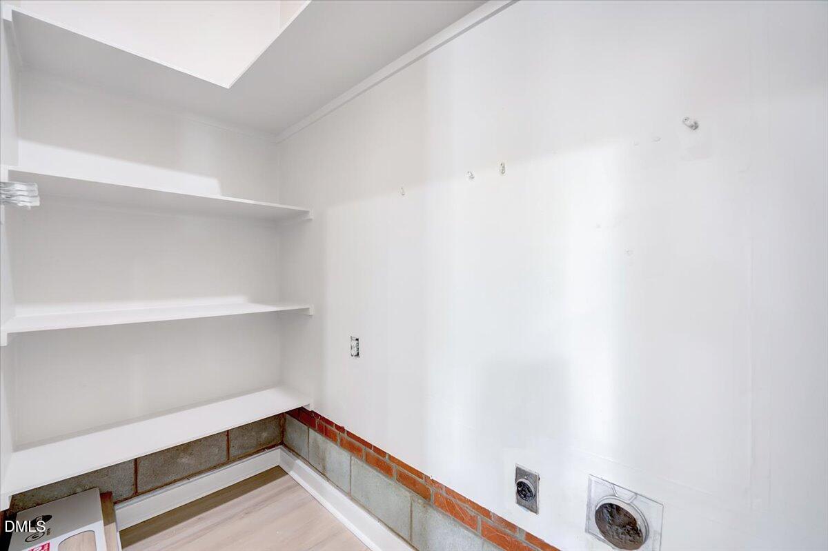 601 West Walnut Street Selma, NC 27576 - Photo 13 of 30 a view of utility room