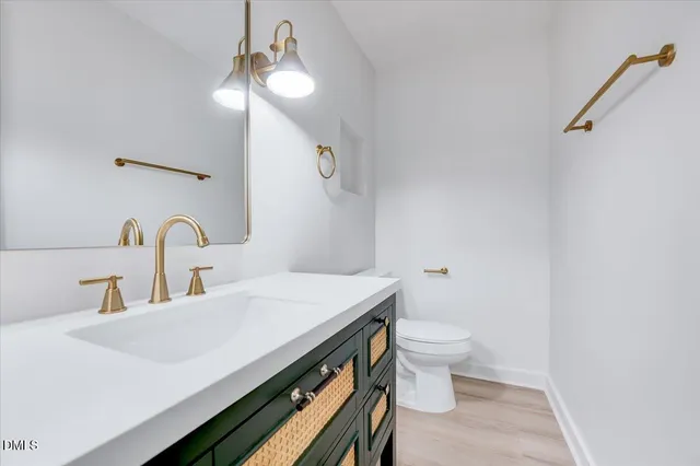 a view of utility room