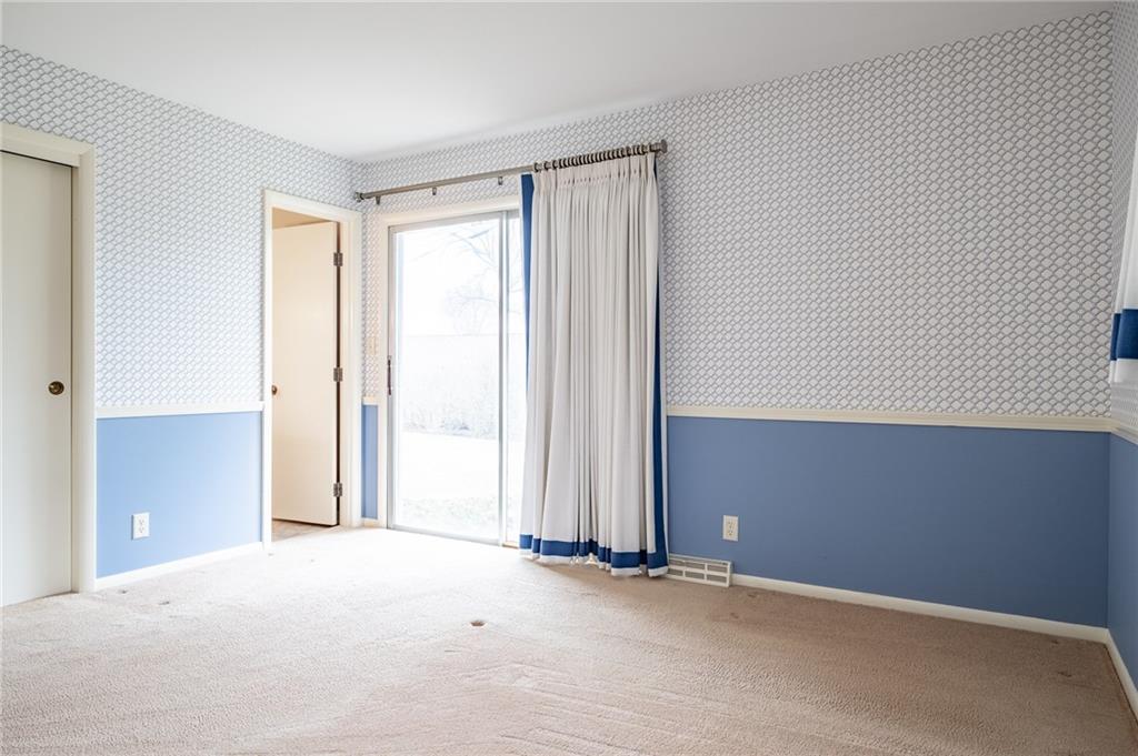 4227 Ridgeway Avenue Columbus, IN 47203 - Photo 15 of 29 Gallery Image 15