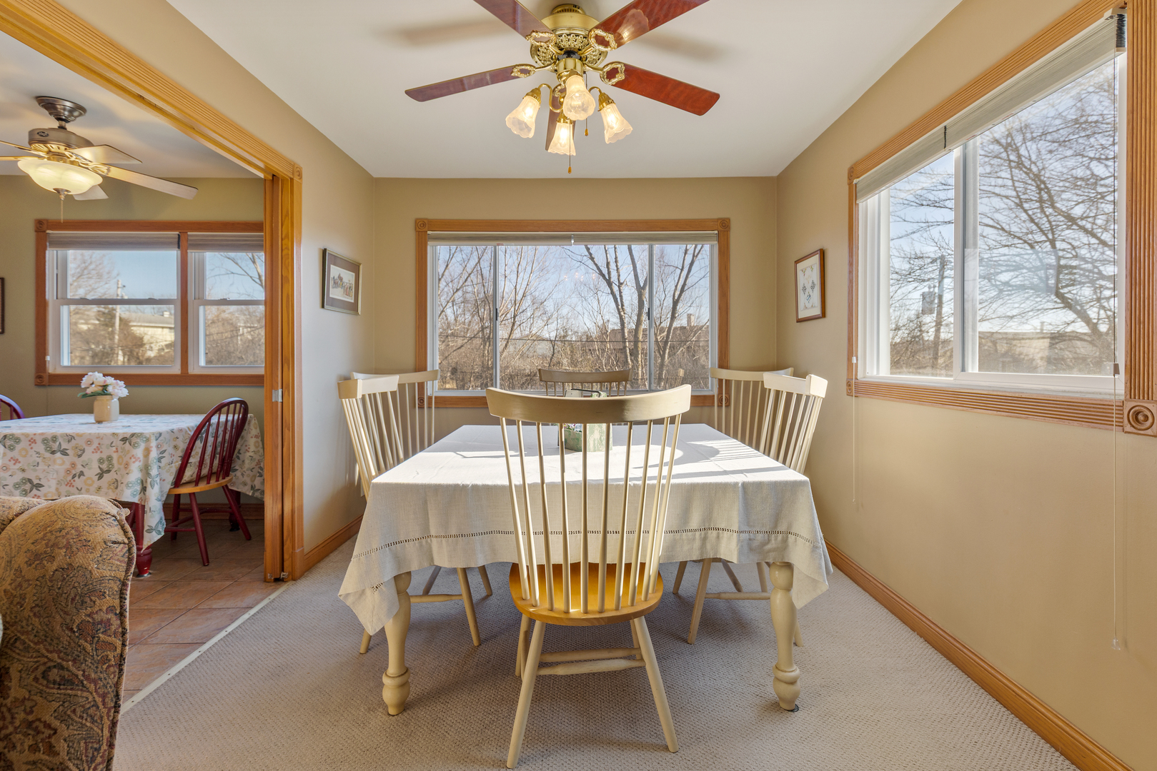 1095 Englewood Road Hoffman Estates, IL 60169 - Photo 6 of 24 Gallery Image 6