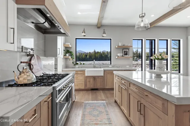 $4,500,000 | 713 North Center Valley Road, Sandpoint, ID 83864