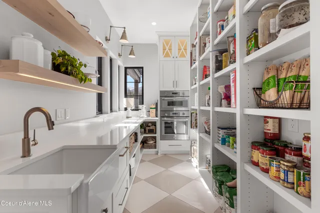 $4,500,000 | 713 North Center Valley Road, Sandpoint, ID 83864