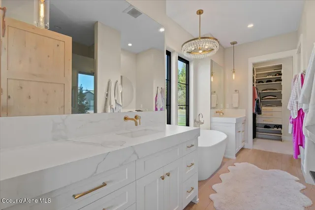 $4,500,000 | 713 North Center Valley Road, Sandpoint, ID 83864