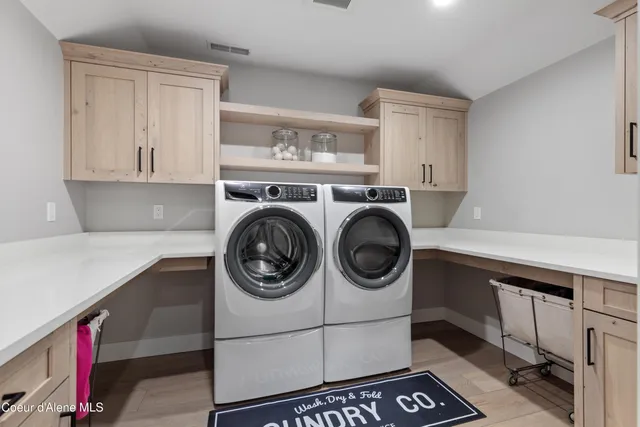 $4,500,000 | 713 North Center Valley Road, Sandpoint, ID 83864