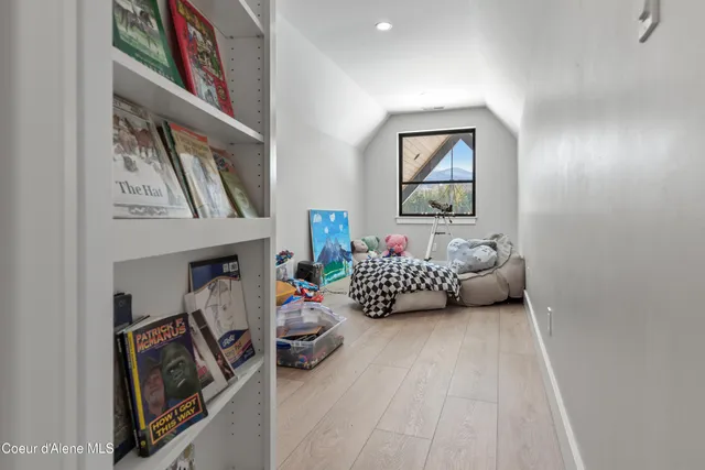 $4,500,000 | 713 North Center Valley Road, Sandpoint, ID 83864