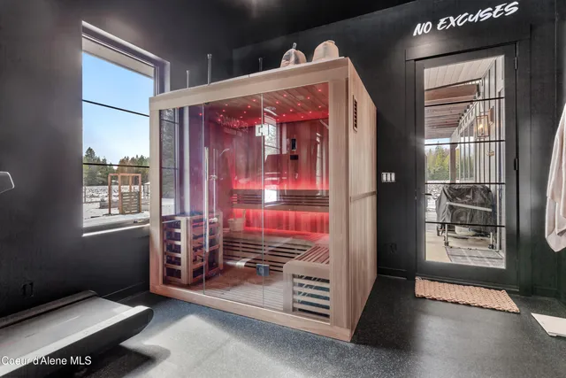 $4,500,000 | 713 North Center Valley Road, Sandpoint, ID 83864