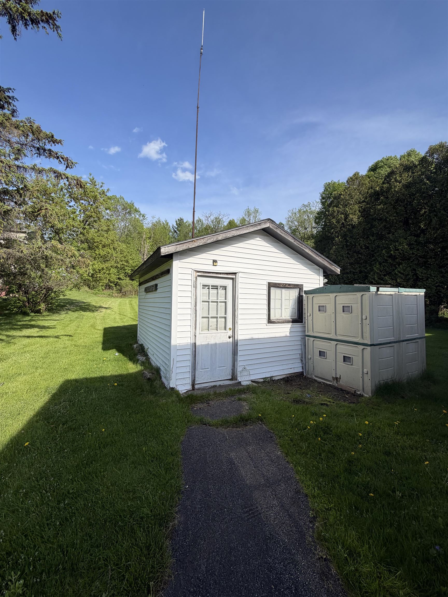 68 Railroad Street Milton, VT 05468 - Photo 5 of 40