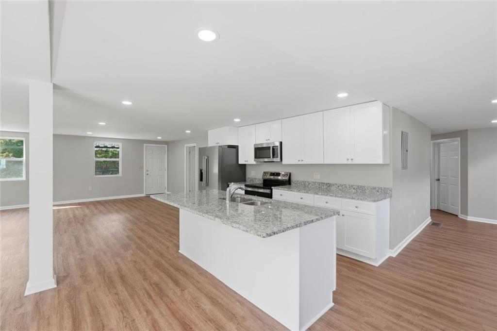 7134 Williams Road Flowery Branch, GA 30542 - Photo 8 of 27