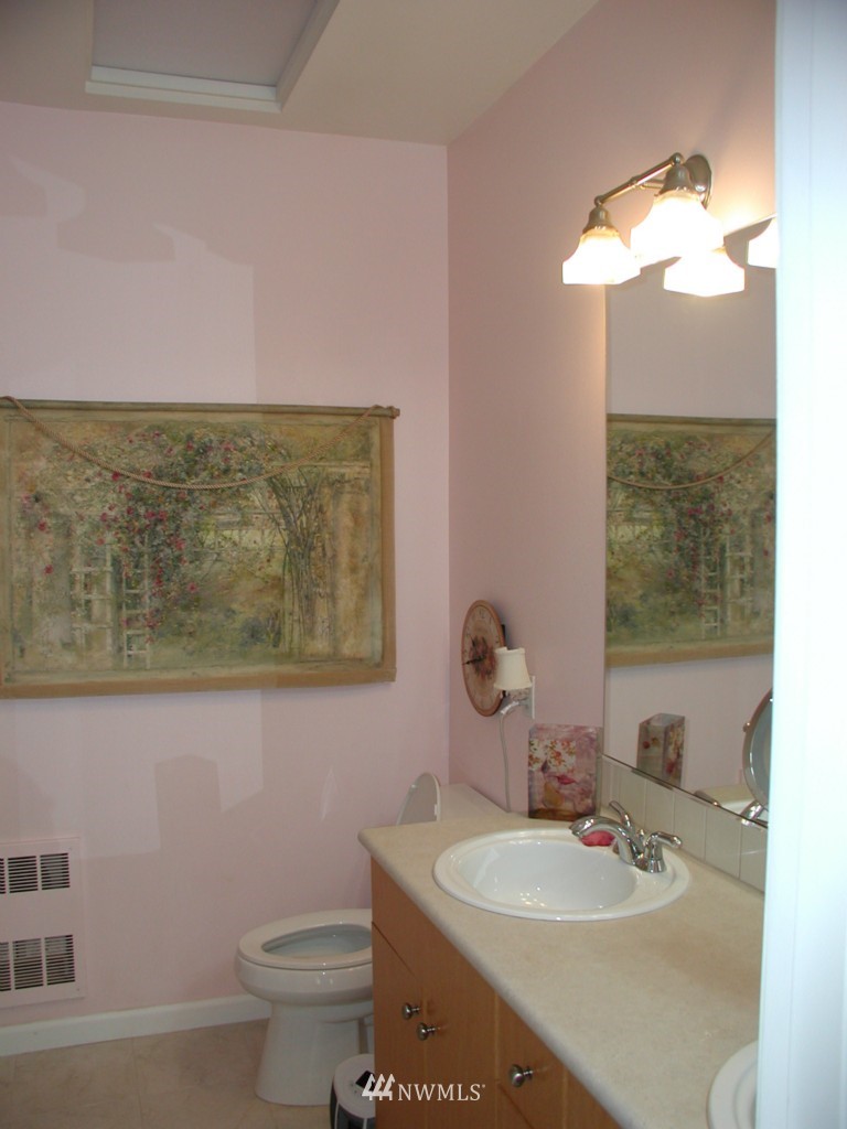 4912 Talbot Place South, Unit D Renton, WA 98055 - Photo 13 of 15