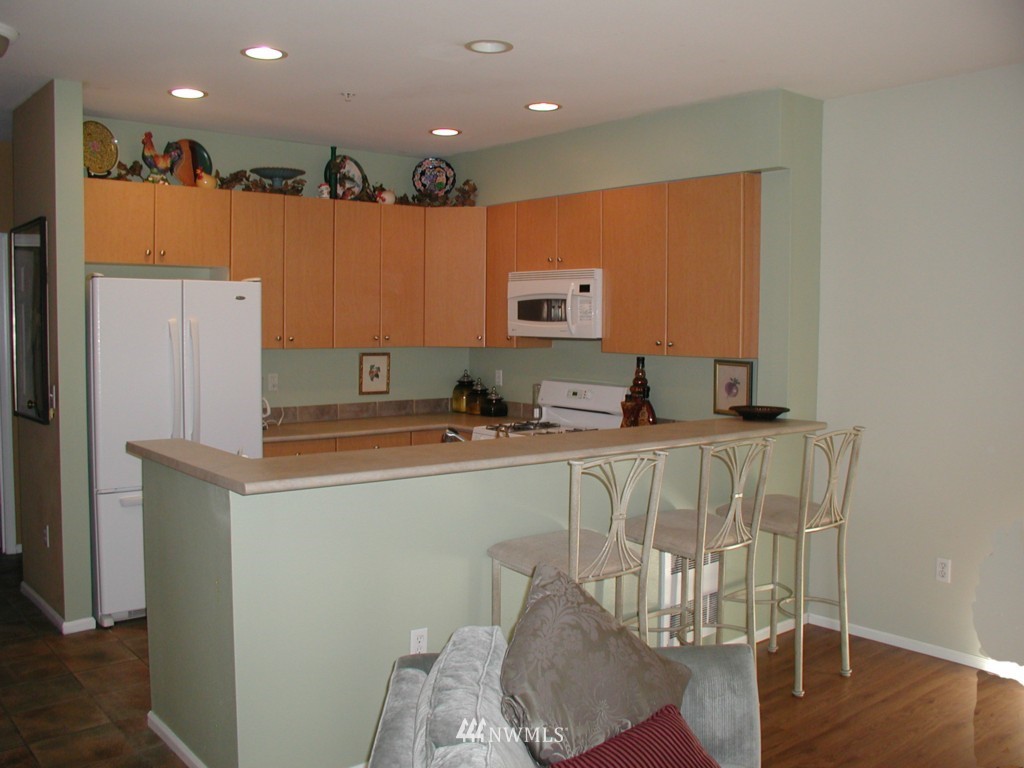 4912 Talbot Place South, Unit D Renton, WA 98055 - Photo 6 of 15