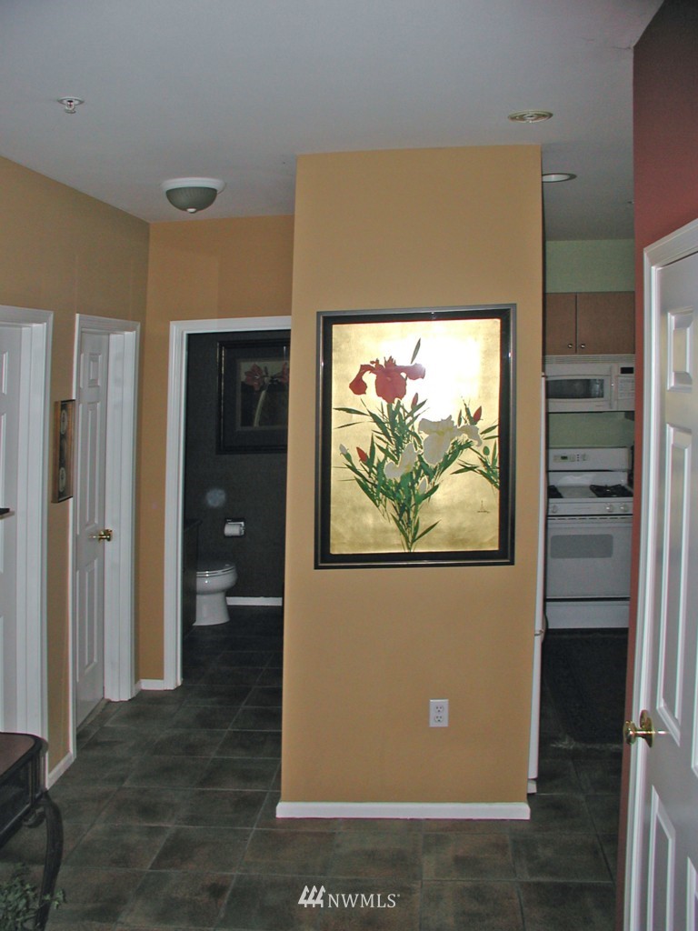 4912 Talbot Place South, Unit D Renton, WA 98055 - Photo 9 of 15