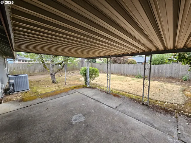 $400,000 | 2115 Northeast 144th Avenue, Portland, OR 97230