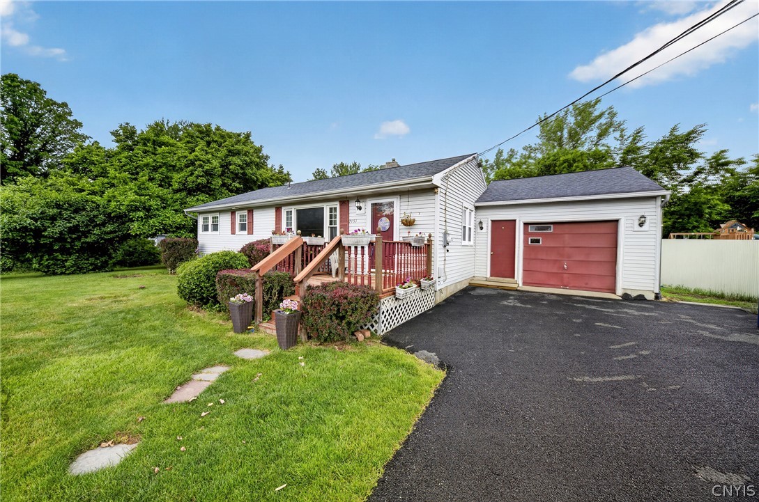 7151 Collamer Road East Syracuse, NY 13057 - Photo 2 of 29