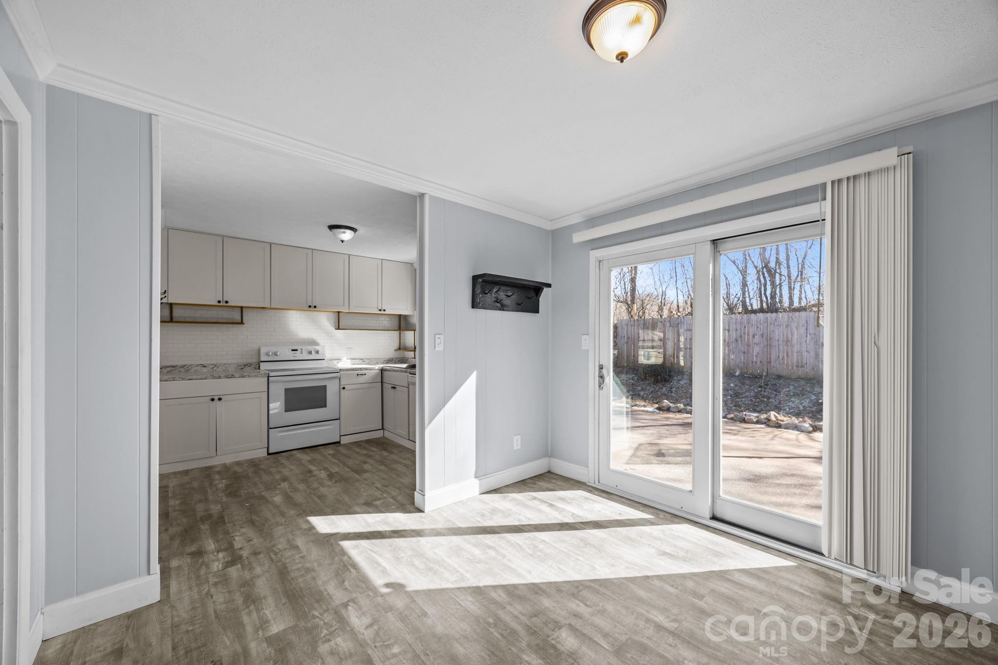 398 Sand Hill Road Asheville, NC 28806 - Photo 12 of 21