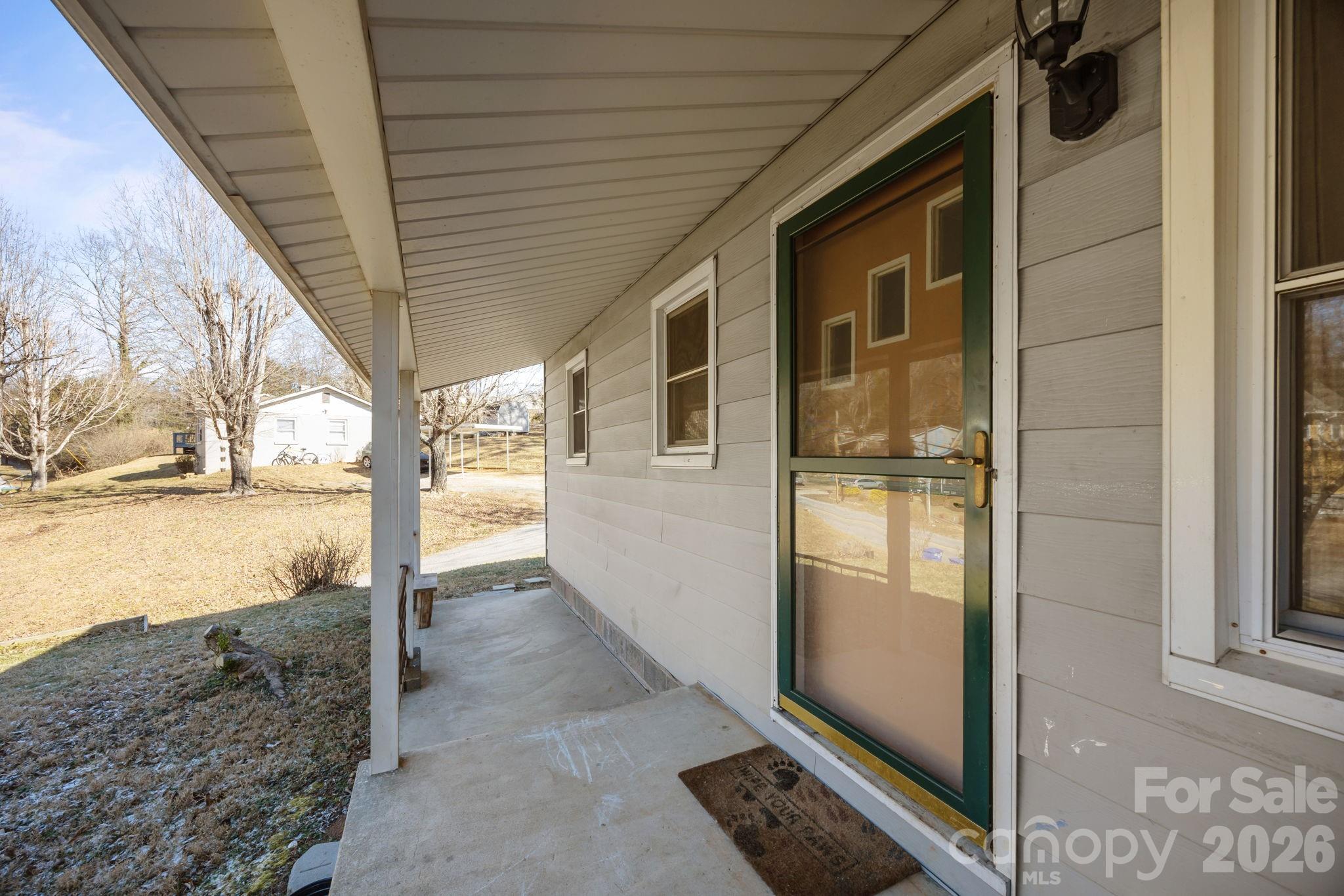 398 Sand Hill Road Asheville, NC 28806 - Photo 6 of 21