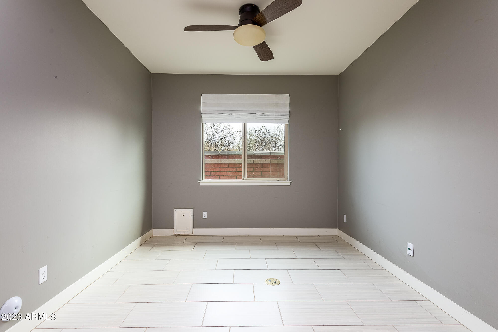 14332 West Wethersfield Road Surprise, AZ 85379 - Photo 8 of 29 Wethersfield