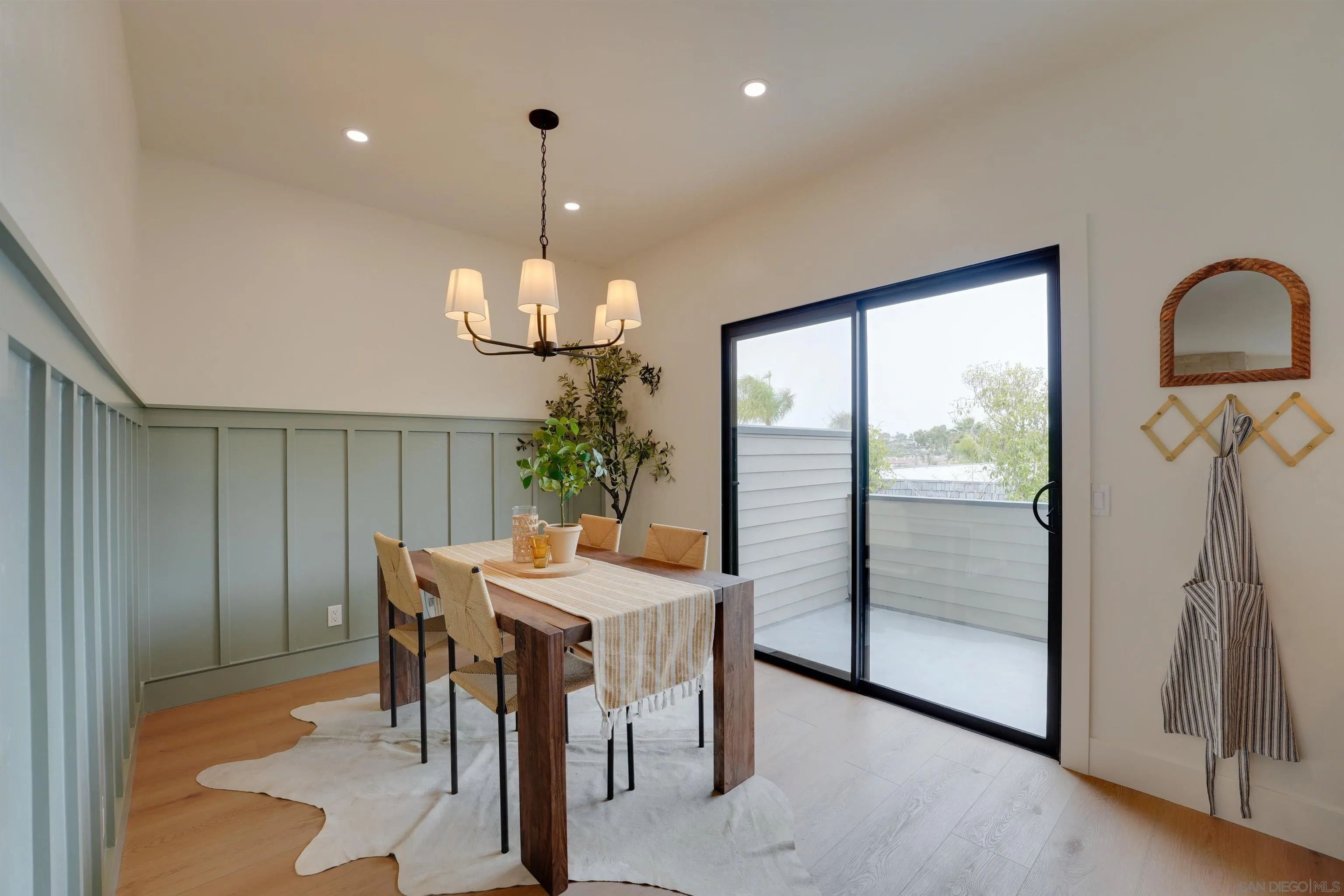 159 Grandview Street Encinitas, CA 92024 - Photo 18 of 46 Gallery Image 18