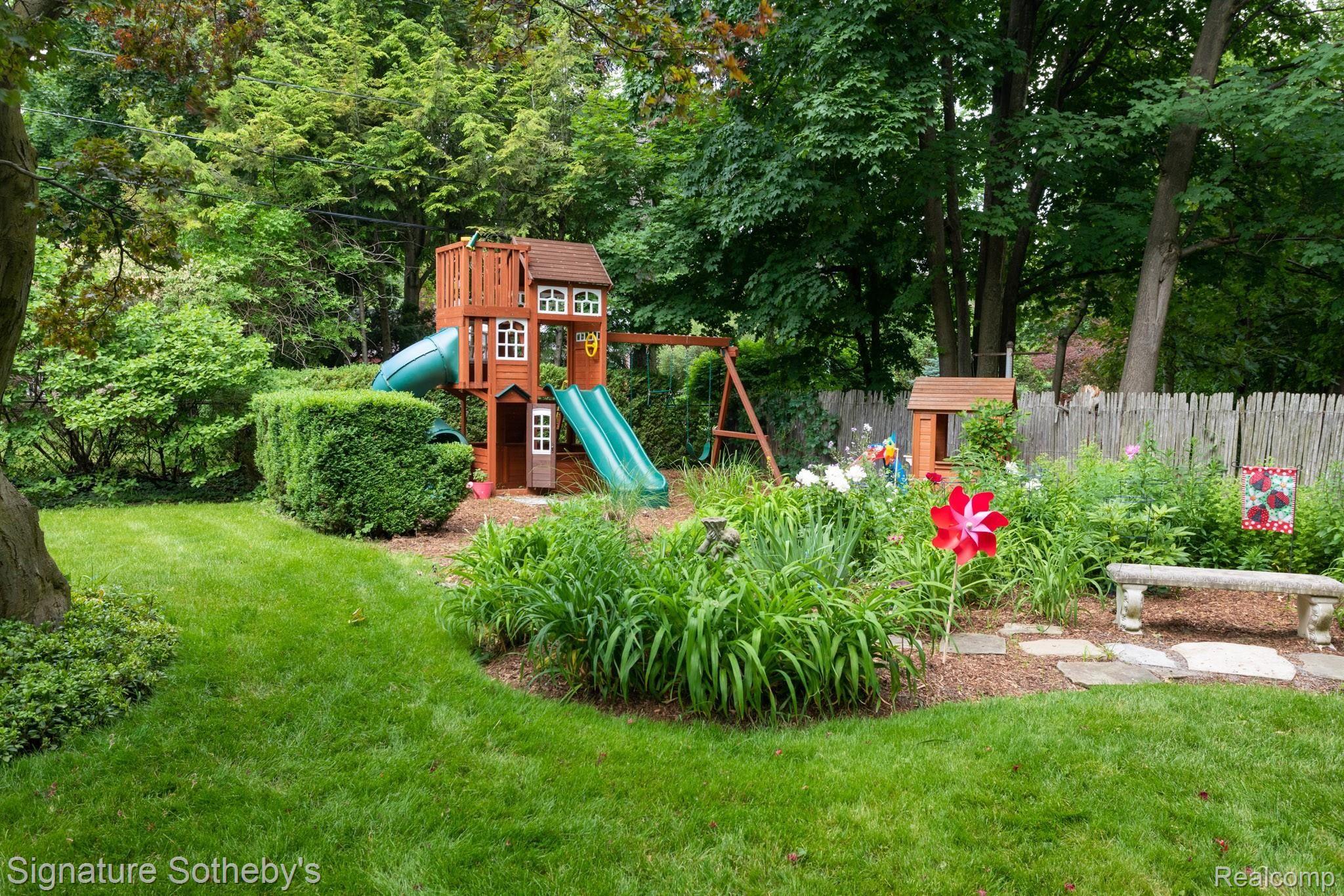 553 Middlesex Road Grosse Pointe, MI 48230 - Photo 40 of 46 12.jpg