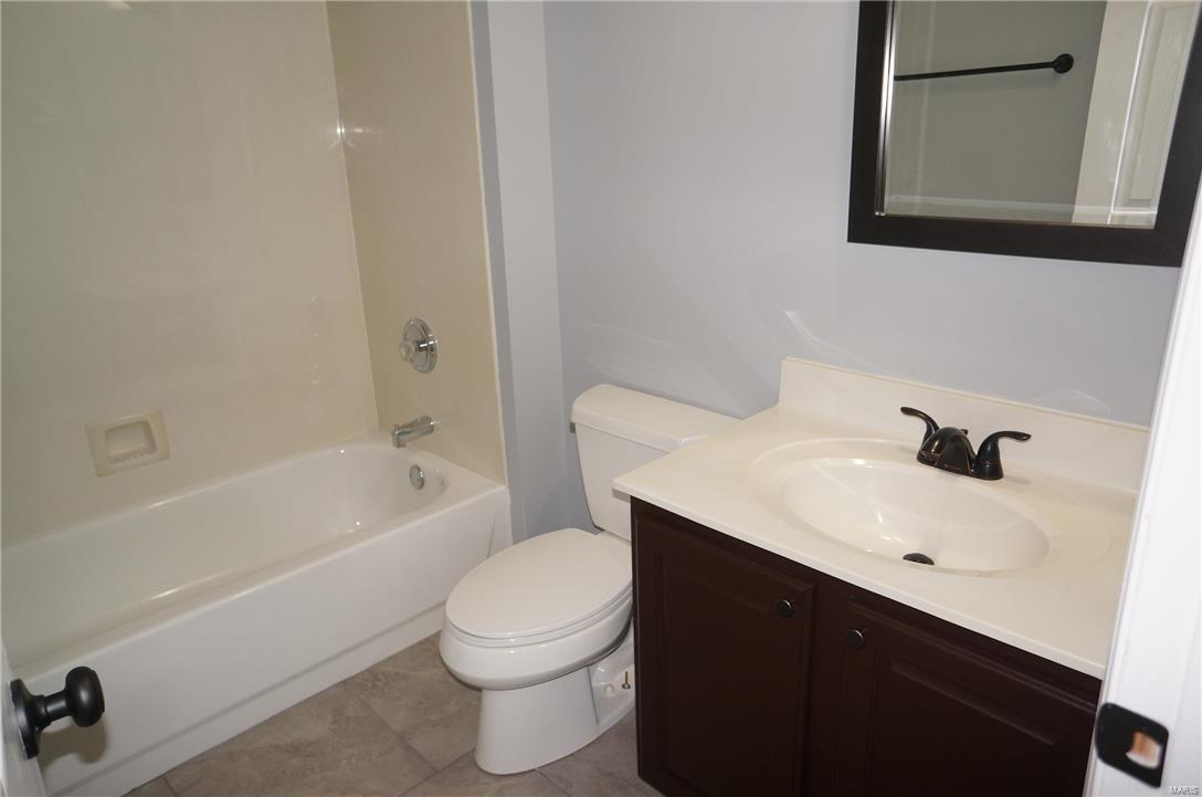 6000 Hagemann Road St. Louis, MO 63128 - Photo 18 of 29 Gallery Image 18
