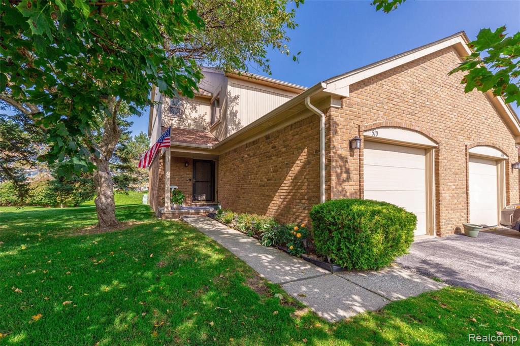 510 Tennyson, Unit 56 Rochester Hills, MI 48307 - Photo 1 of 30