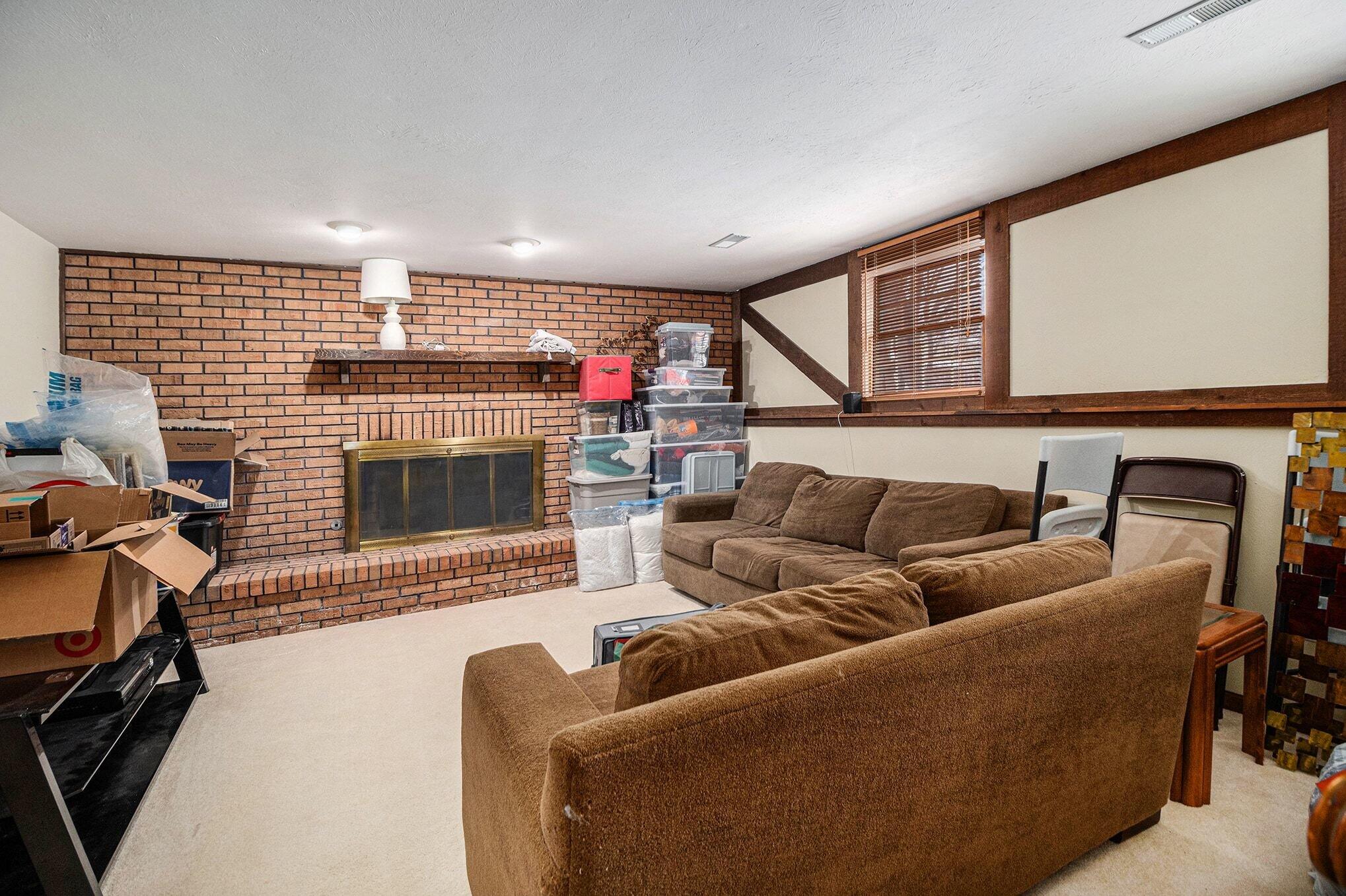 1624 Fox Point Drive Chesterton, IN 46304 - Photo 11 of 14 2038x1358