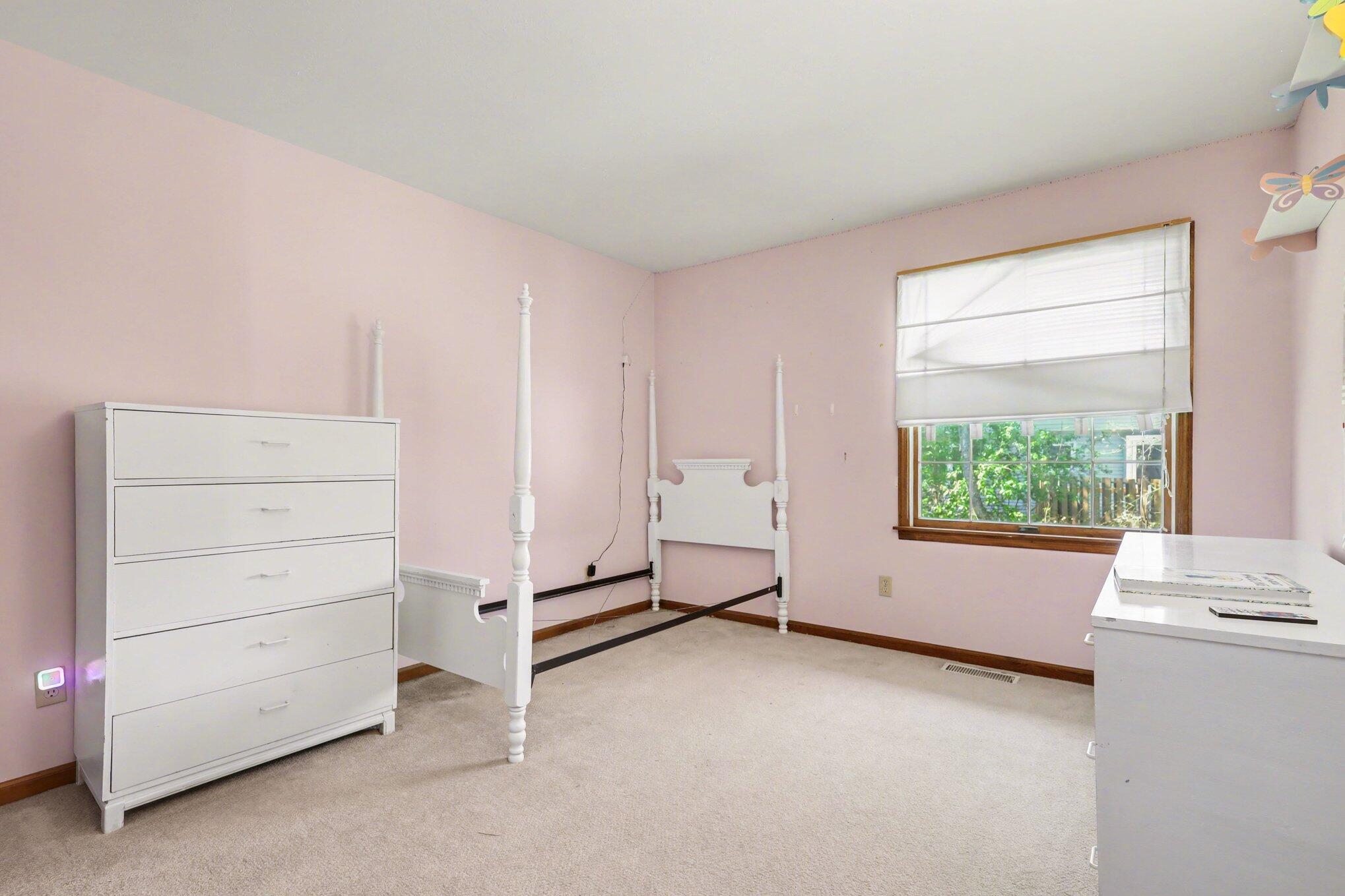 1624 Fox Point Drive Chesterton, IN 46304 - Photo 9 of 14 2038x1359
