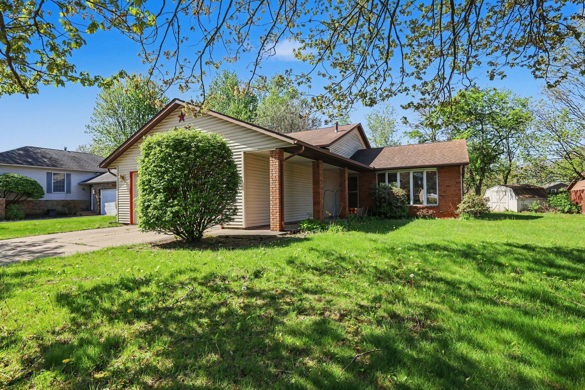 1624 Fox Point Drive Chesterton, IN 46304 - Photo 10 of 14 2038x1359