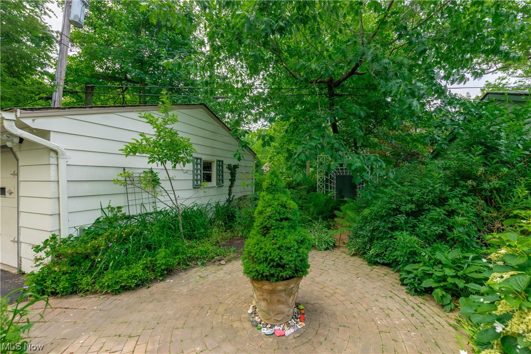 2940 East Overlook Road Cleveland, OH 44118 - Photo 33 of 34 Gallery Image 33