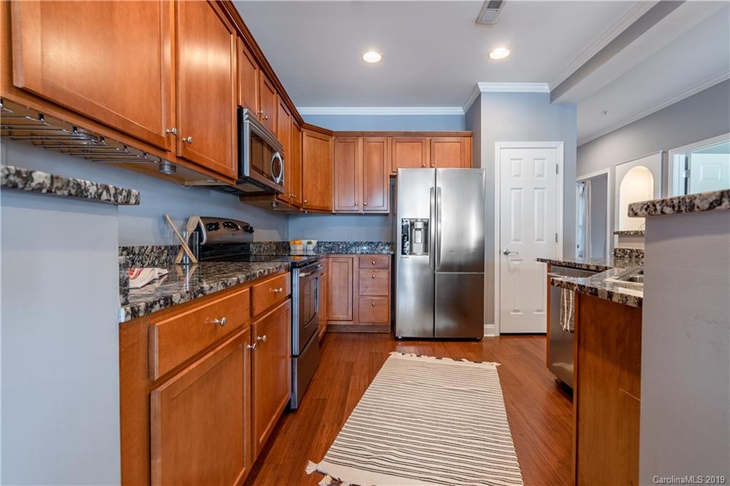 637 Williamson Road, Unit 204 Mooresville, NC 28117 - Photo 5 of 42