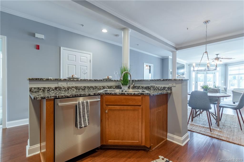 637 Williamson Road, Unit 204 Mooresville, NC 28117 - Photo 6 of 42