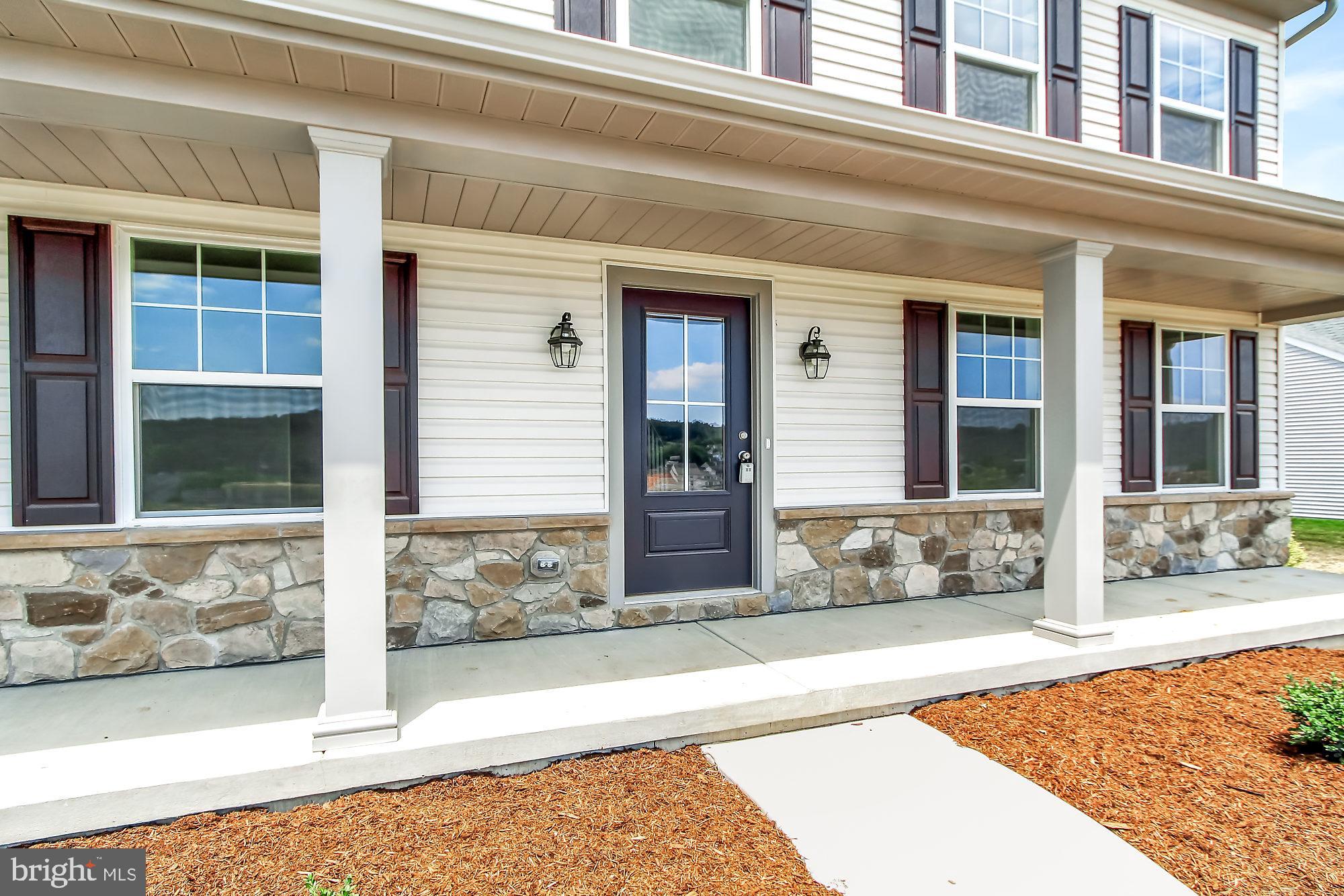 658 Rishel Drive York, PA 17406 - Photo 2 of 21 Gallery Image 2