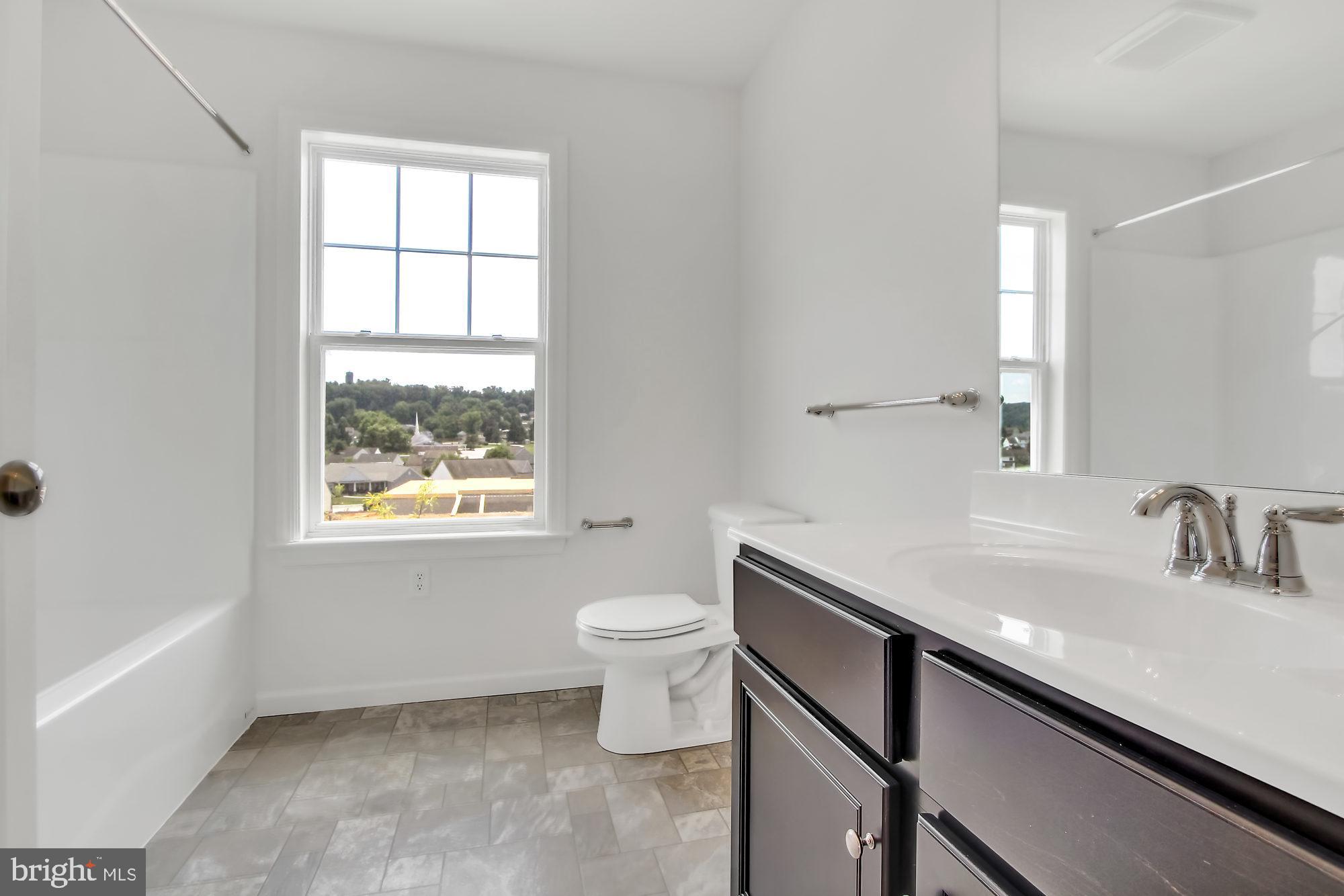 658 Rishel Drive York, PA 17406 - Photo 18 of 21 Gallery Image 18