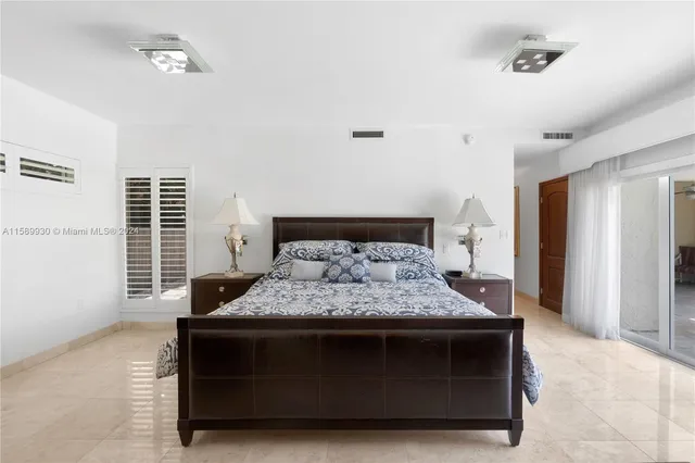 $3,750,000 | 530 Ocean Boulevard, Golden Beach, FL 33160