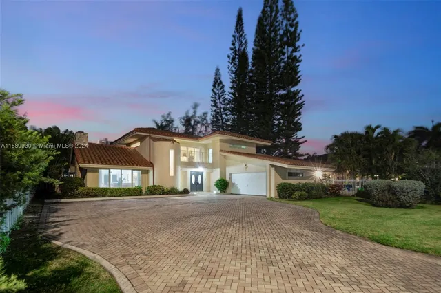 $3,750,000 | 530 Ocean Boulevard, Golden Beach, FL 33160